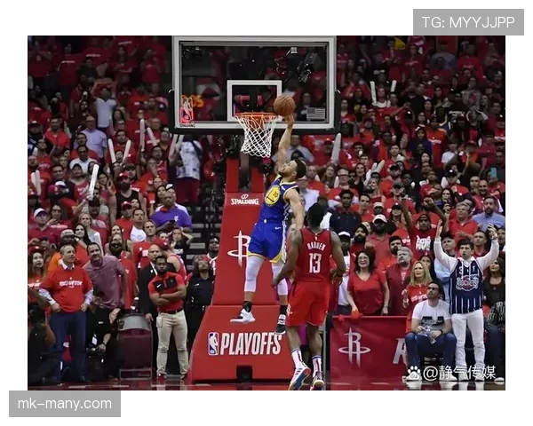 篮球卡篮筐了怎么判罚？解读NBA和FIBA规则细节
