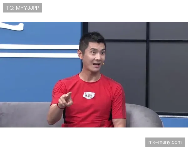看邢傲伟私服晒图，我就服了，守门员的钱包跟流量明星一个级别